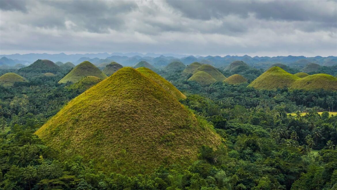 Chocolate Hills things to do in Bohol