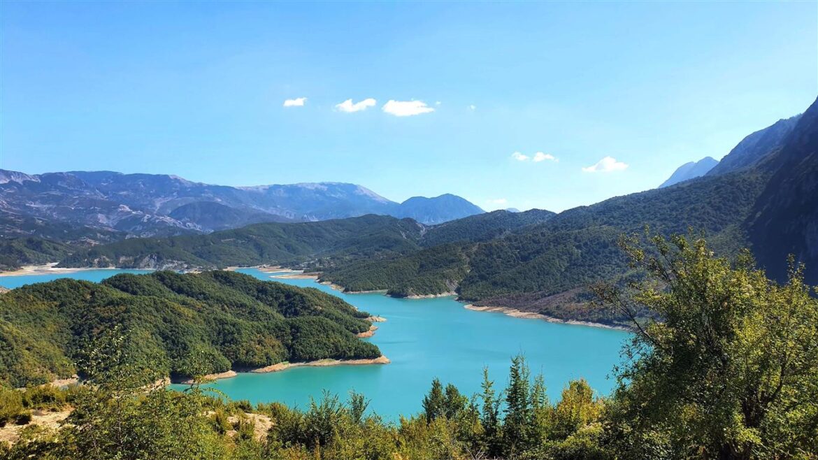 Tours in Albania - Bovilla Lake