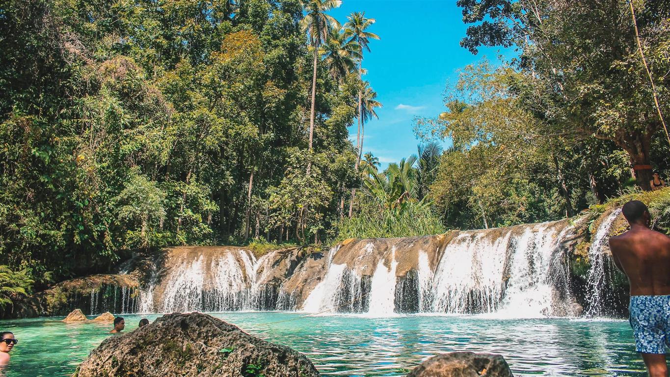 The Amazing Cambugahay Falls in Siquijor