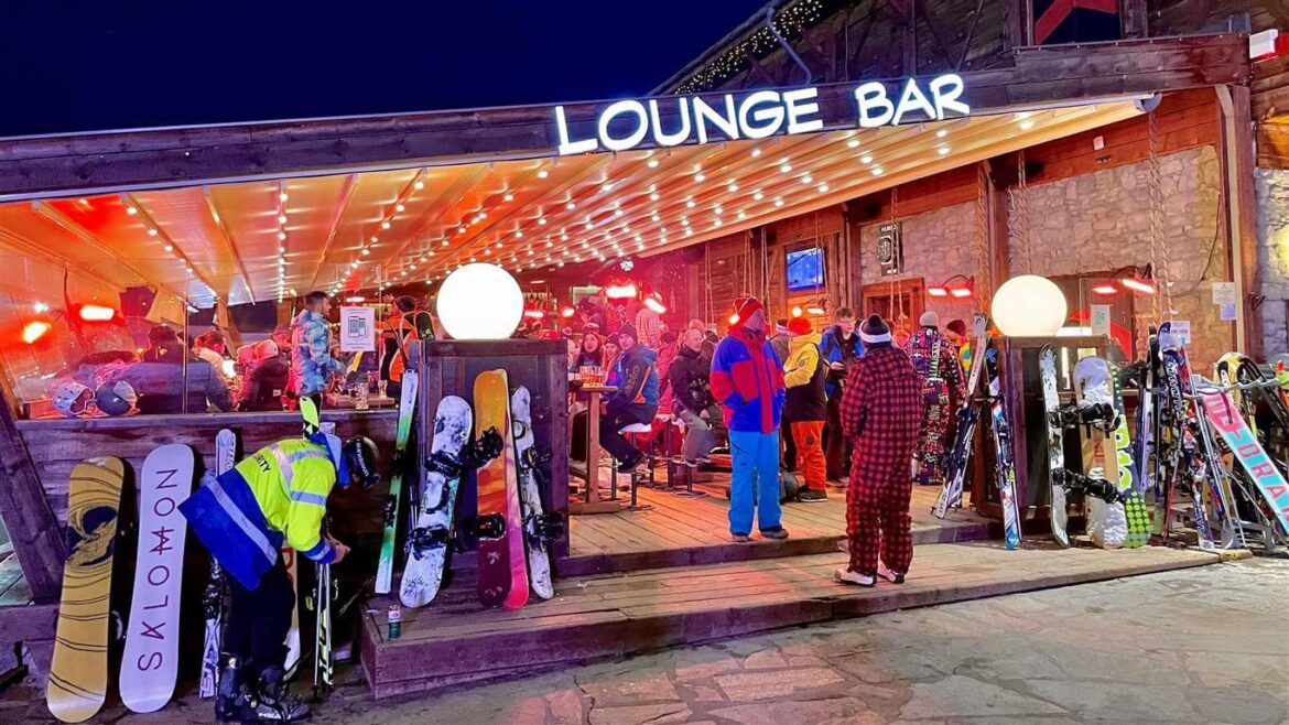 Happy End Apres Ski Bar in Bansko Bulgaria