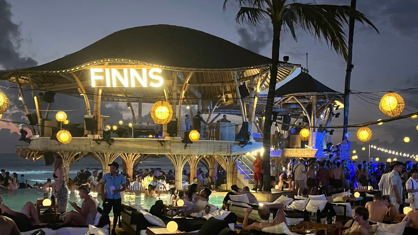 Finns Beach Club in Canggu Bali