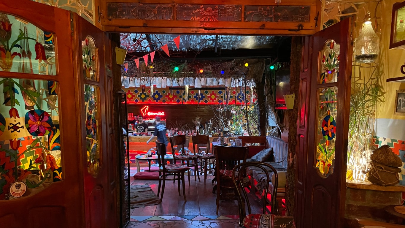 Komiteti Cafe Bar in Tirana
