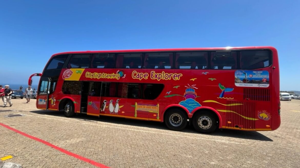 Sightseeing bus