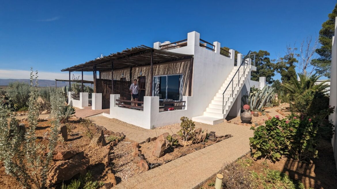 Our double room at Inverdoorn, directly opposite the pool! Our double room at Inverdoorn, directly opposite the pool!