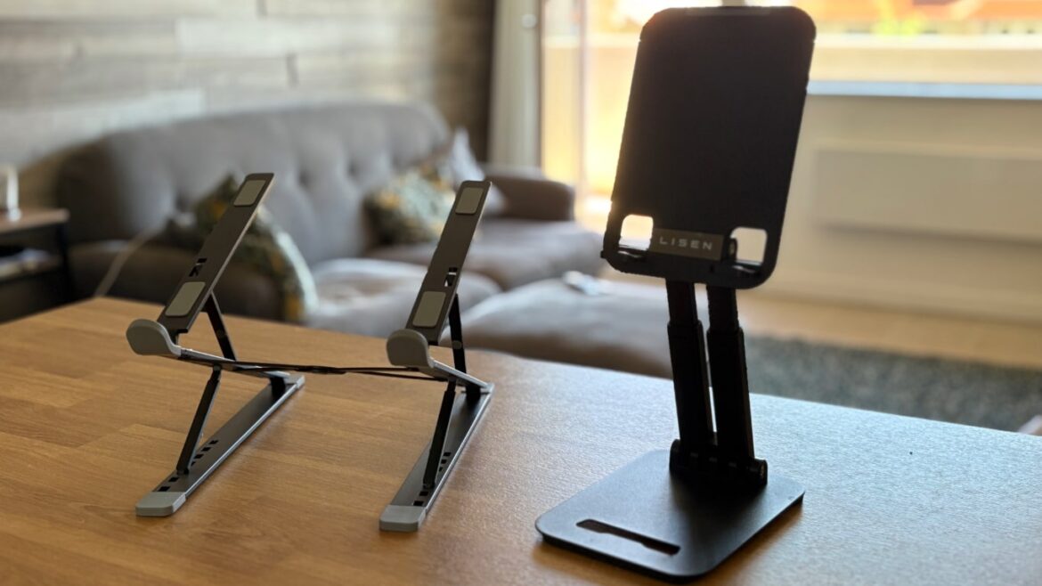 Laptop and screen stand Laptop and screen stand for remote work setup